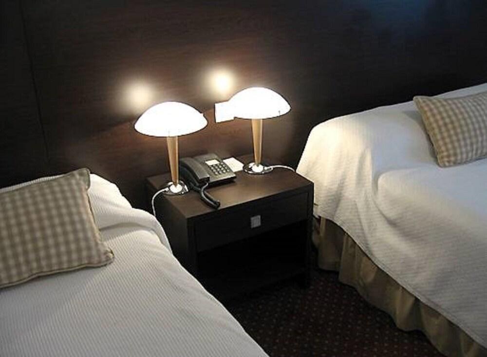 Hotel Val Flores Logis เบียริตซ์ ภายนอก รูปภาพ